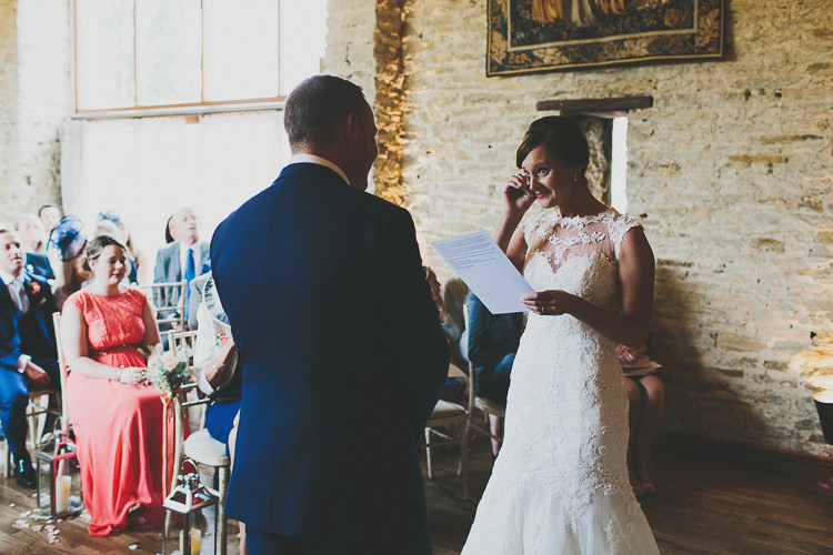 Rustic Coral Barn Wedding http://jasonwilliamsphotography.com/