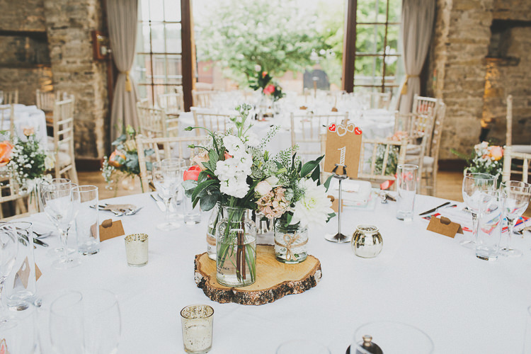 Rustic Coral Barn Wedding http://jasonwilliamsphotography.com/