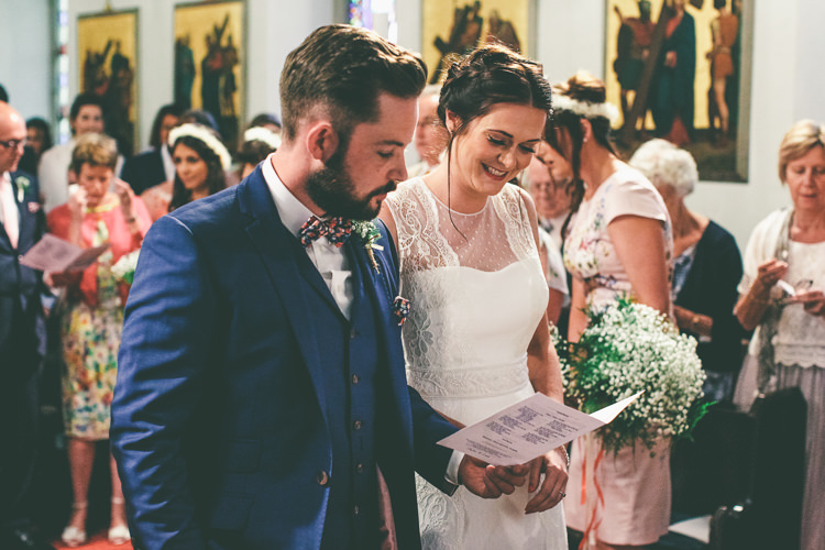 Home Made Glastonbury Festival Wedding http://www.emmaboileau.co.uk/