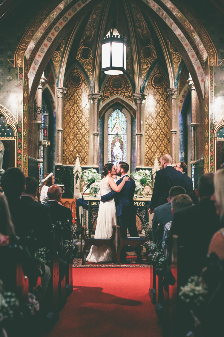 Home Made Glastonbury Festival Wedding http://www.emmaboileau.co.uk/