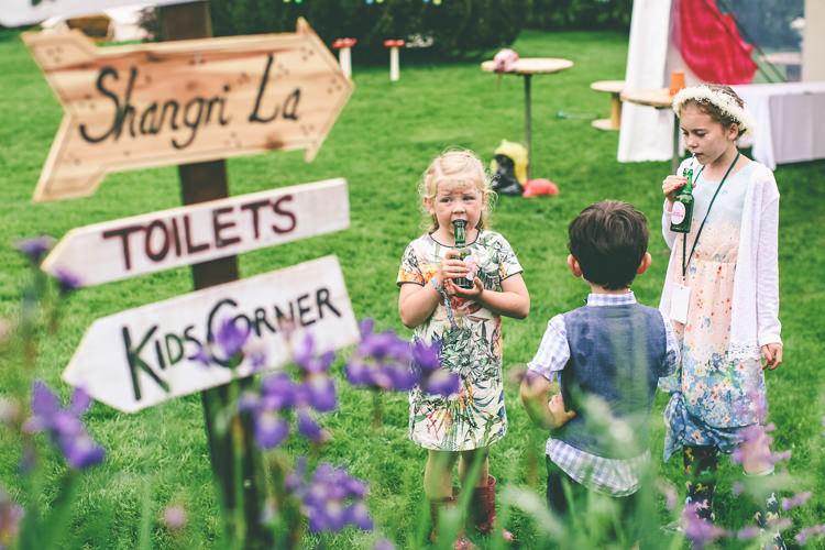 Home Made Glastonbury Festival Wedding http://www.emmaboileau.co.uk/