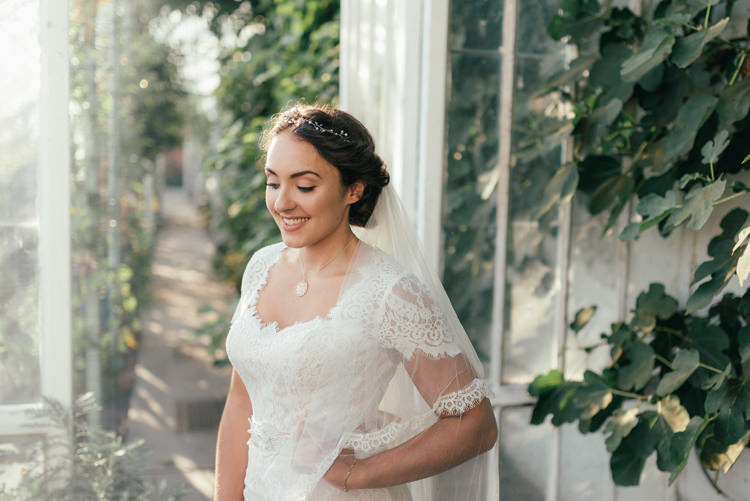 Fine Art Boho Luxe Garden Wedding Ideas http://www.lucygphotography.co.uk/