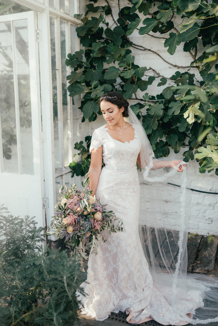 Lace Edge Veil Bride Bridal Fine Art Boho Luxe Garden Wedding Ideas http://www.lucygphotography.co.uk/