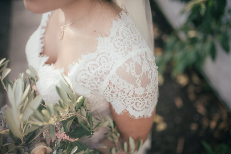Fine Art Boho Luxe Garden Wedding Ideas http://www.lucygphotography.co.uk/