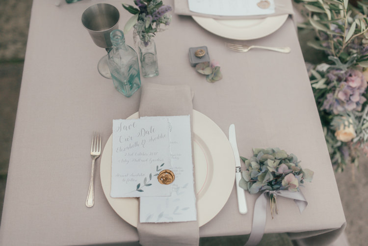 Fine Art Boho Luxe Garden Wedding Ideas http://www.lucygphotography.co.uk/