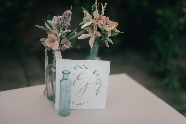 Fine Art Boho Luxe Garden Wedding Ideas http://www.lucygphotography.co.uk/
