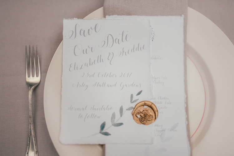 Fine Art Boho Luxe Garden Wedding Ideas http://www.lucygphotography.co.uk/