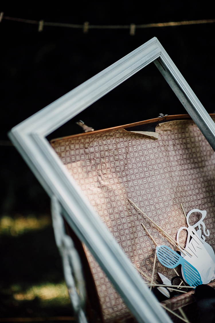 Photo Props White Frame Glasses Fun Outdoor Floral Countryside Wedding Veneto http://serenagenovese.com/