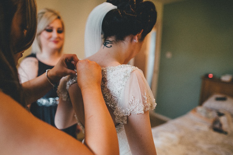 Woodland Inspired Autumn Wedding http://www.kerrydiamondphotography.com/