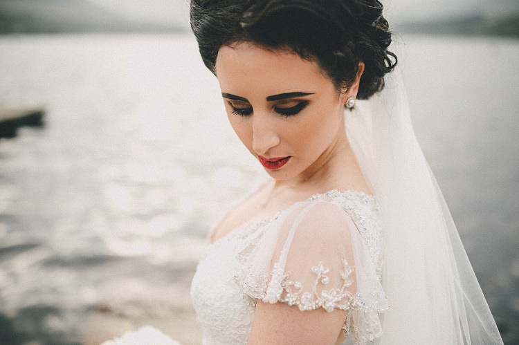 Make Up Bride Bridal Vintage Dramatic Smokey Woodland Inspired Autumn Wedding http://www.kerrydiamondphotography.com/