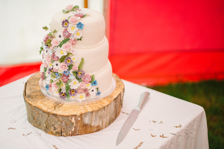 Floral Cake Log Stand Big Top Farm Party Wedding http://www.robinstudios.com/