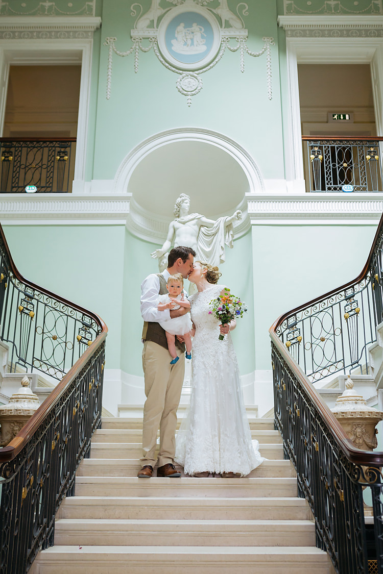Fun & Games Tipi Wedding http://jamesandlianne.com/
