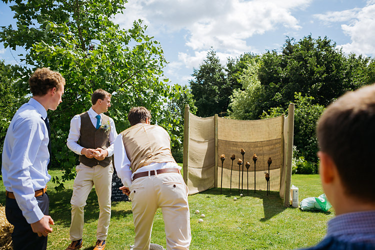 Fete Fun & Games Tipi Wedding http://jamesandlianne.com/
