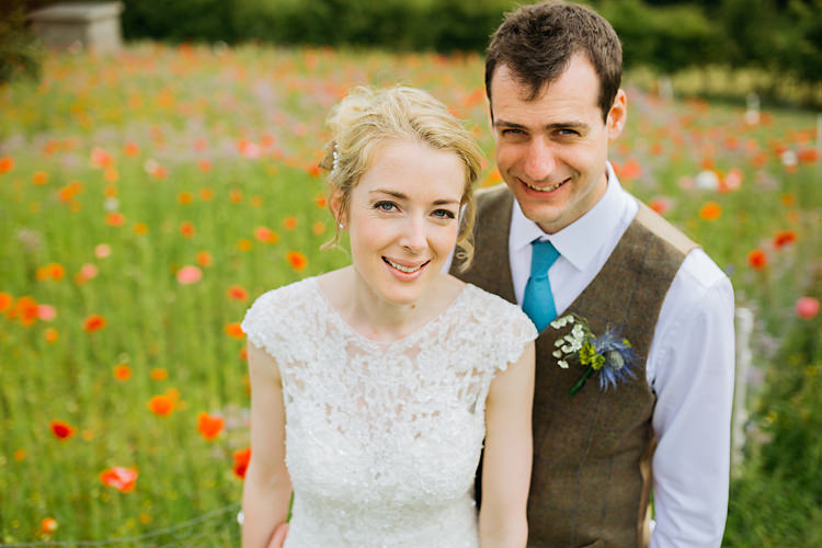 Fun & Games Tipi Wedding http://jamesandlianne.com/