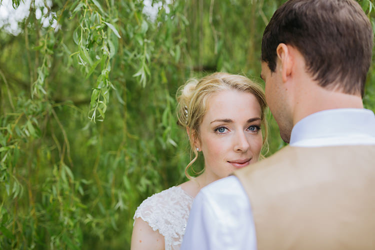 Fun & Games Tipi Wedding http://jamesandlianne.com/