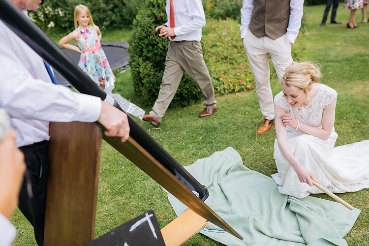 Fun & Games Tipi Wedding http://jamesandlianne.com/