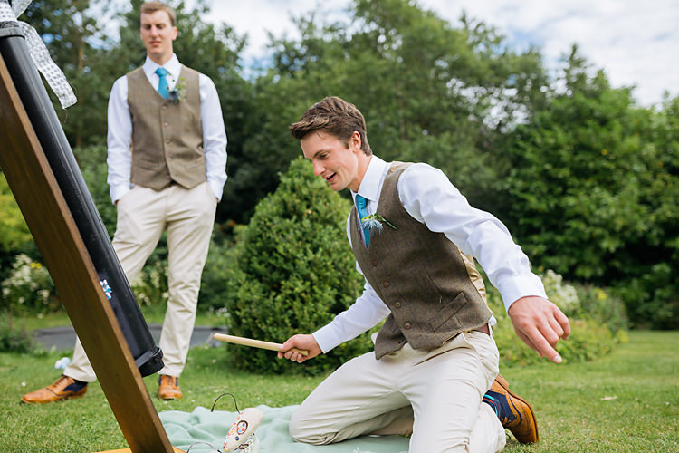 Fun & Games Tipi Wedding http://jamesandlianne.com/