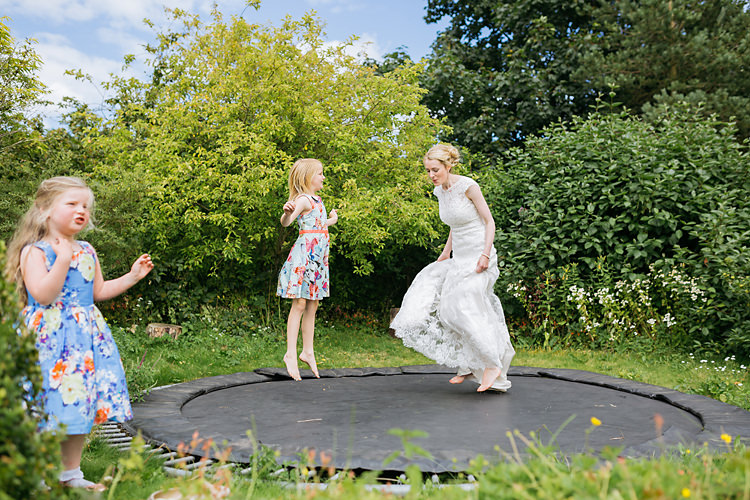 Fun & Games Tipi Wedding http://jamesandlianne.com/