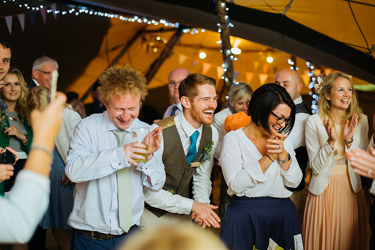 Fun & Games Tipi Wedding http://jamesandlianne.com/