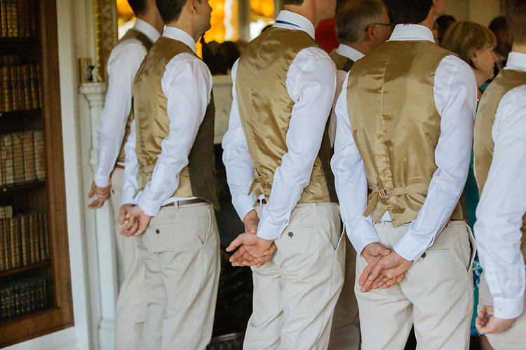 Fun & Games Tipi Wedding http://jamesandlianne.com/