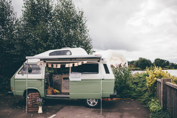 Camper Van Photo Booth Outdoorsy Rustic Sunflowers Wedding http://www.helenjanesmiddy.com/