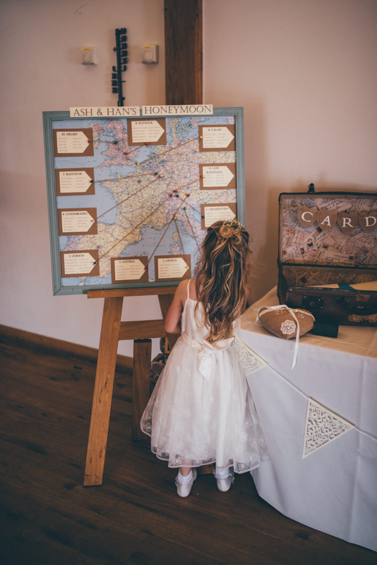 Map Honeymoon Outdoorsy Rustic Sunflowers Wedding http://www.helenjanesmiddy.com/