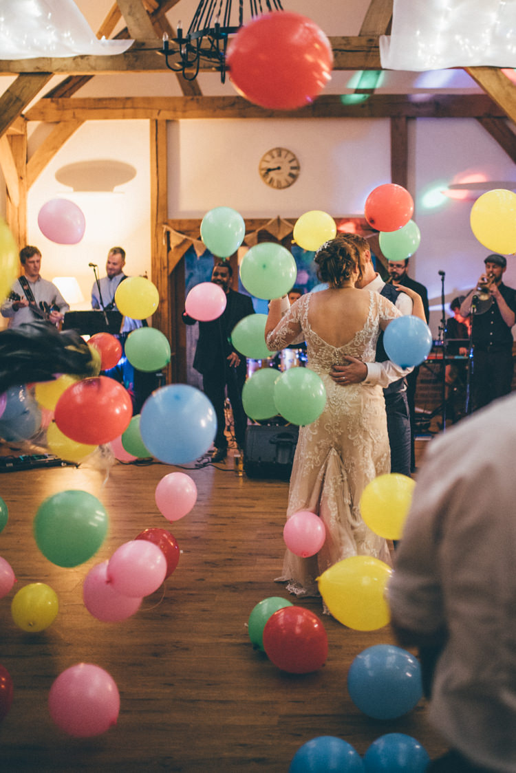 Balloons First Dance Outdoorsy Rustic Sunflowers Wedding http://www.helenjanesmiddy.com/
