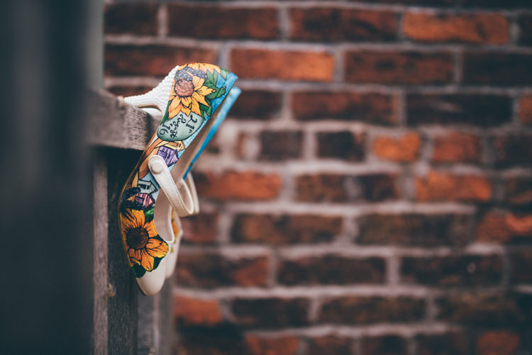 Painted Shoes Bride Bridal Outdoorsy Rustic Sunflowers Wedding http://www.helenjanesmiddy.com/