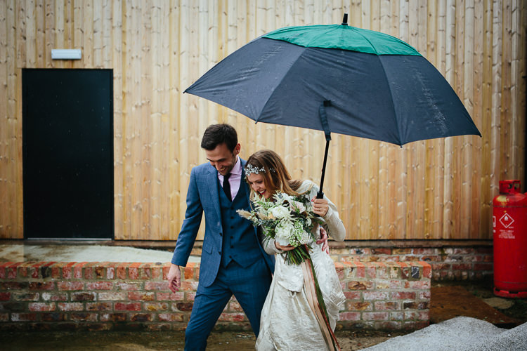 Stylish Indie Vintage Wedding http://www.timdunk.com/