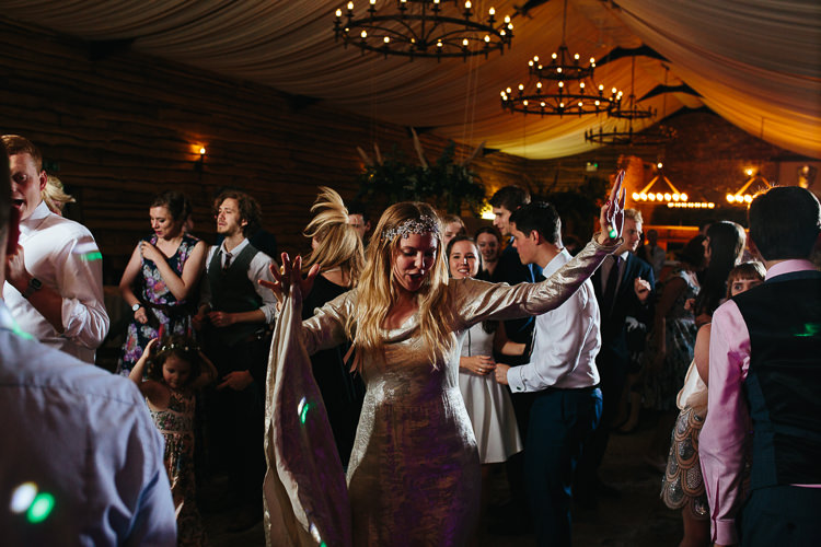 Stylish Indie Vintage Wedding http://www.timdunk.com/