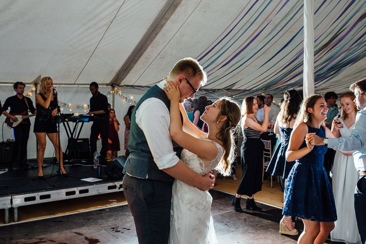 Floral Marquee Summer Wedding http://matildadelvesweddingphotography.com/