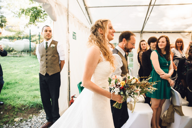 Rural Rustic Autumn Wedding http://www.saltyseaphotography.com/