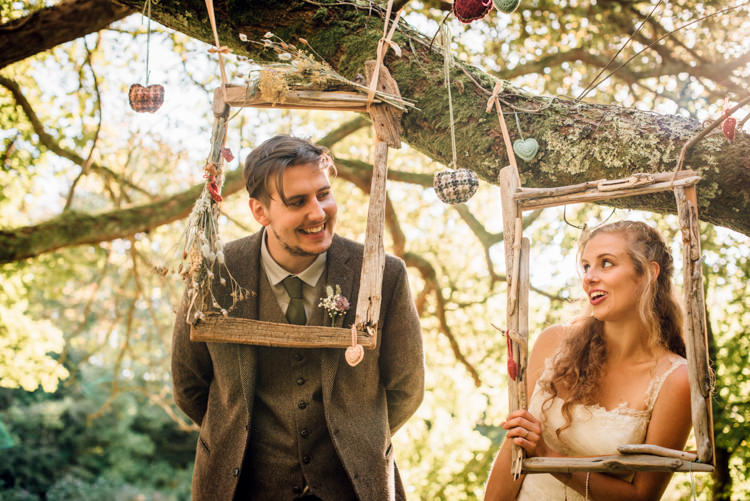 Rural Rustic Autumn Wedding http://www.saltyseaphotography.com/
