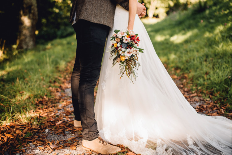 Rural Rustic Autumn Wedding http://www.saltyseaphotography.com/