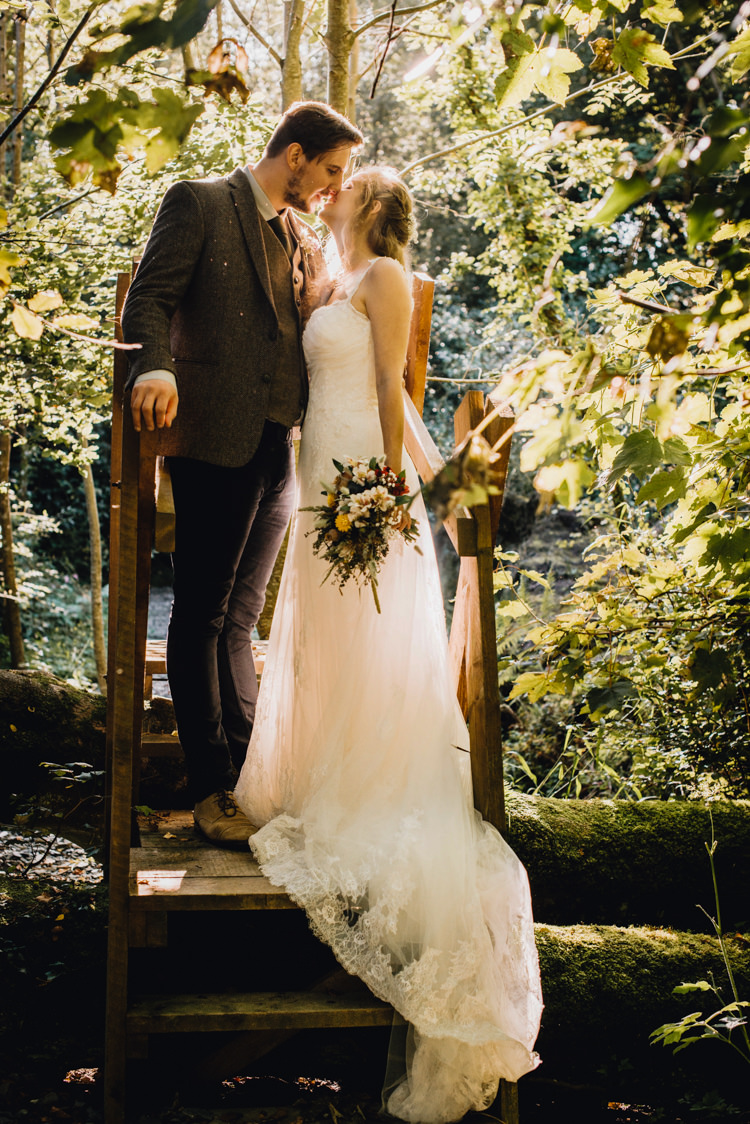 Rural Rustic Autumn Wedding http://www.saltyseaphotography.com/