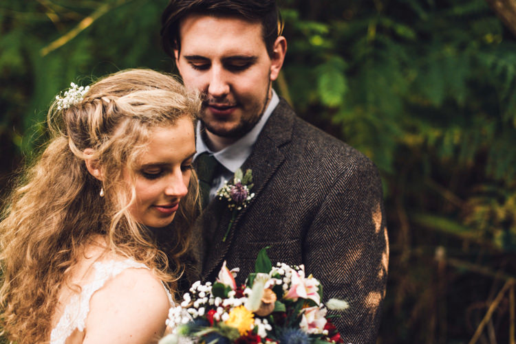 Rural Rustic Autumn Wedding http://www.saltyseaphotography.com/