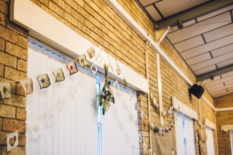 Rural Rustic Autumn Wedding http://www.saltyseaphotography.com/