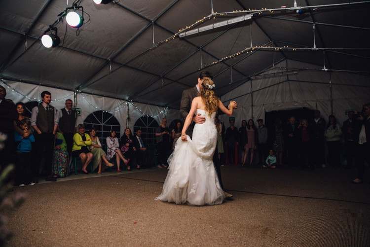 Rural Rustic Autumn Wedding http://www.saltyseaphotography.com/
