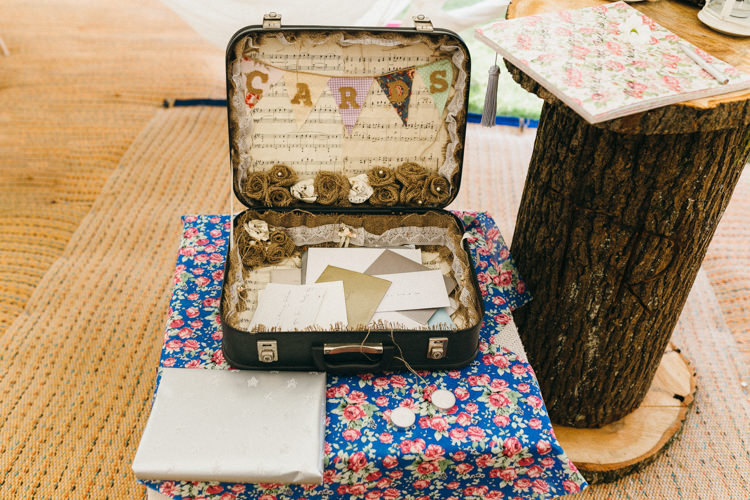 Card Suitcase Magical Midsummer Night's Dream Wedding http://www.beatriciphotography.co.uk/