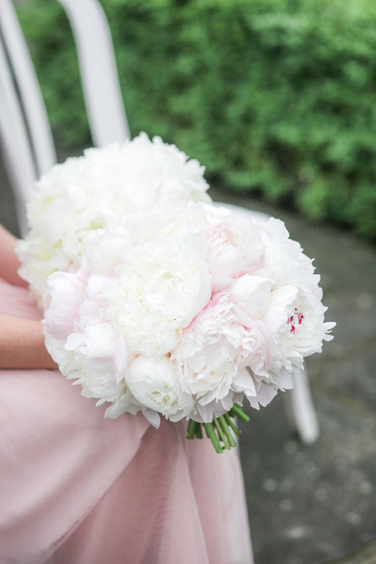 Peony Peonies Bouquet Flowers Pink White Bride Bridal Bridesmaids Romantic Pink Summer Glamping Wedding http://helenrussellphotography.co.uk/