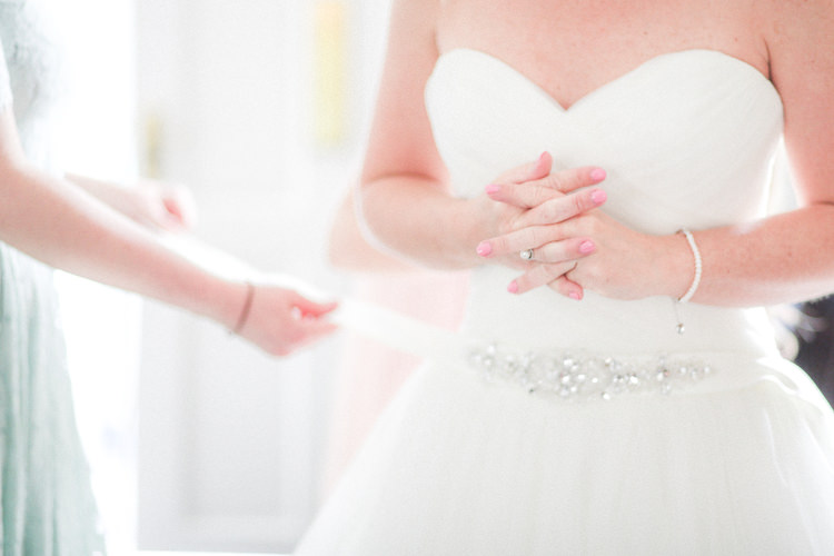 Romantic Pink Summer Glamping Wedding http://helenrussellphotography.co.uk/