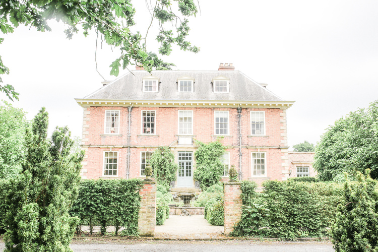 Bell Hall Yorkshire Romantic Pink Summer Glamping Wedding http://helenrussellphotography.co.uk/