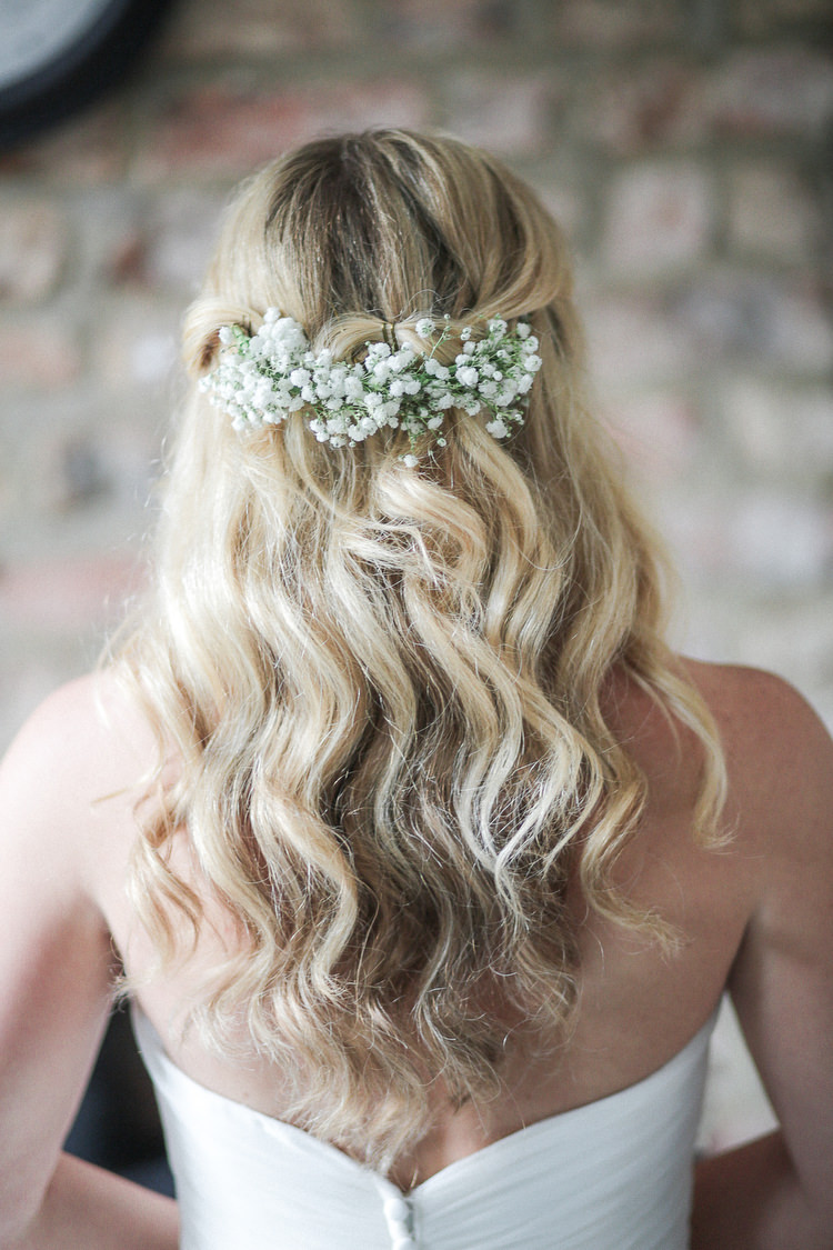 Hair Bride Bridal Long Waves Baby Breath Gyp Gysophila Romantic Pink Summer Glamping Wedding http://helenrussellphotography.co.uk/
