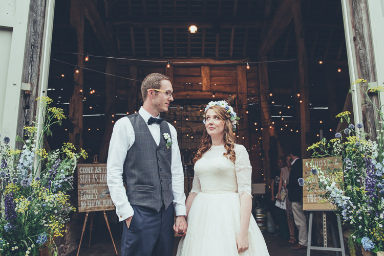 Rustic Home Made Country Barn Wedding http://lisahowardphotography.co.uk/