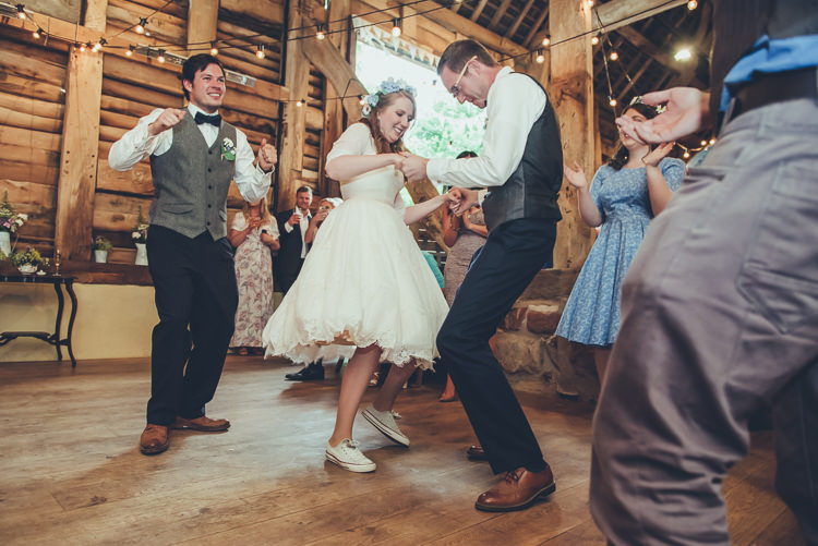 Rustic Home Made Country Barn Wedding http://lisahowardphotography.co.uk/