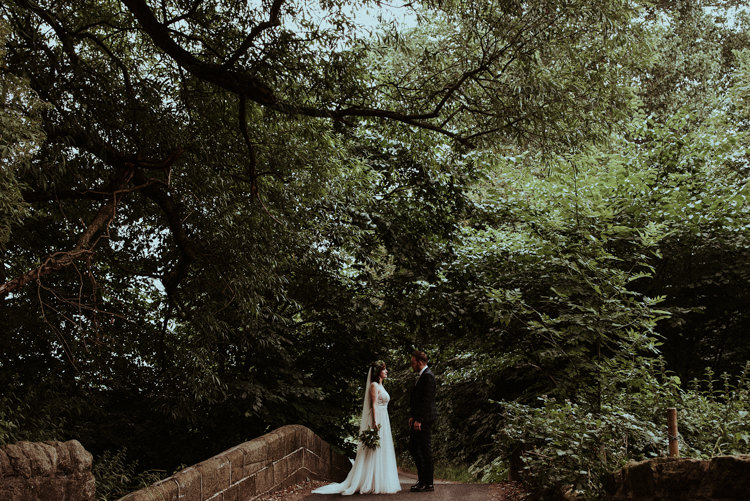 Enchanted Forest Natural Wedding http://photo.shuttergoclick.com/