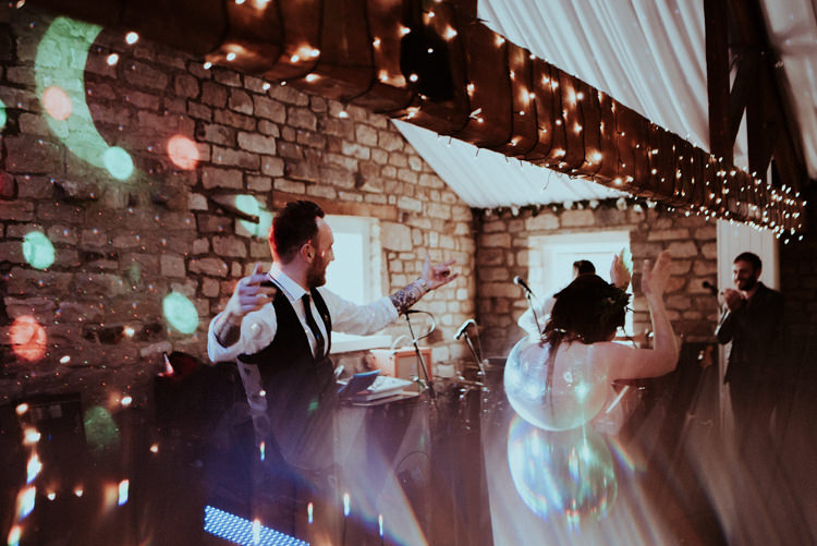 Enchanted Forest Natural Wedding http://photo.shuttergoclick.com/