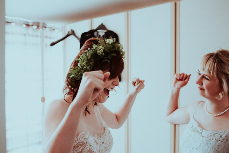 Enchanted Forest Natural Wedding http://photo.shuttergoclick.com/