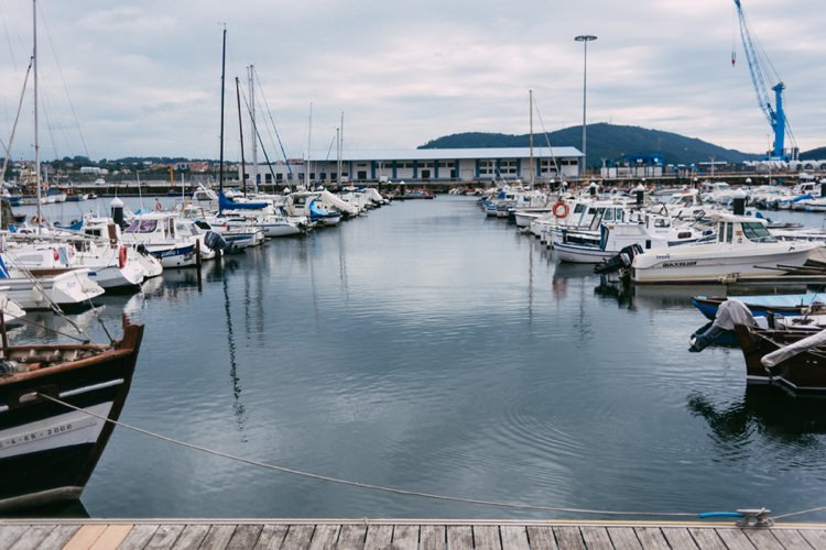 Marina Boats Water Romantic Bohemian Spain Wedding http://saralobla.com/