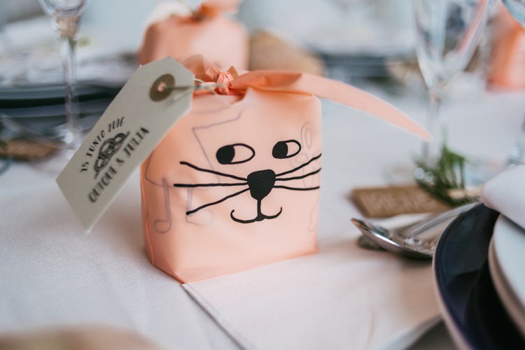 Reception Guest Favours Personalised Tags Romantic Bohemian Spain Wedding http://saralobla.com/